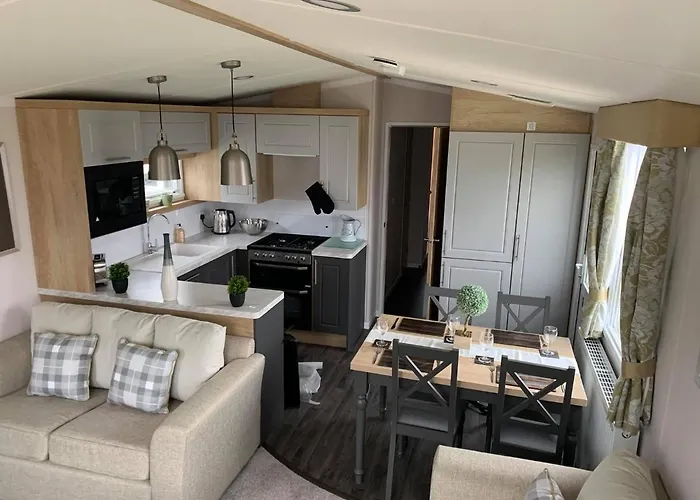 3 Bed Presitage Caravan Doniford Bay